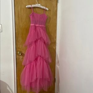 [sold]BCBGMAXAZRIA Tulle gown in vibrant pink